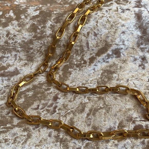 Gorgeous Gold chain link long chain - Picture 4 of 9